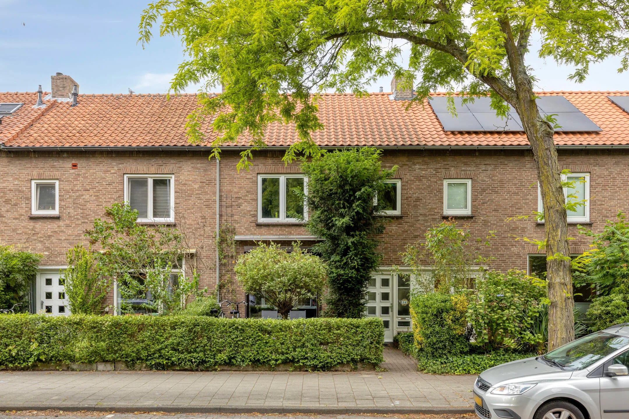 Tussenwoning Thomas à Kempislaan 34 in Eindhoven