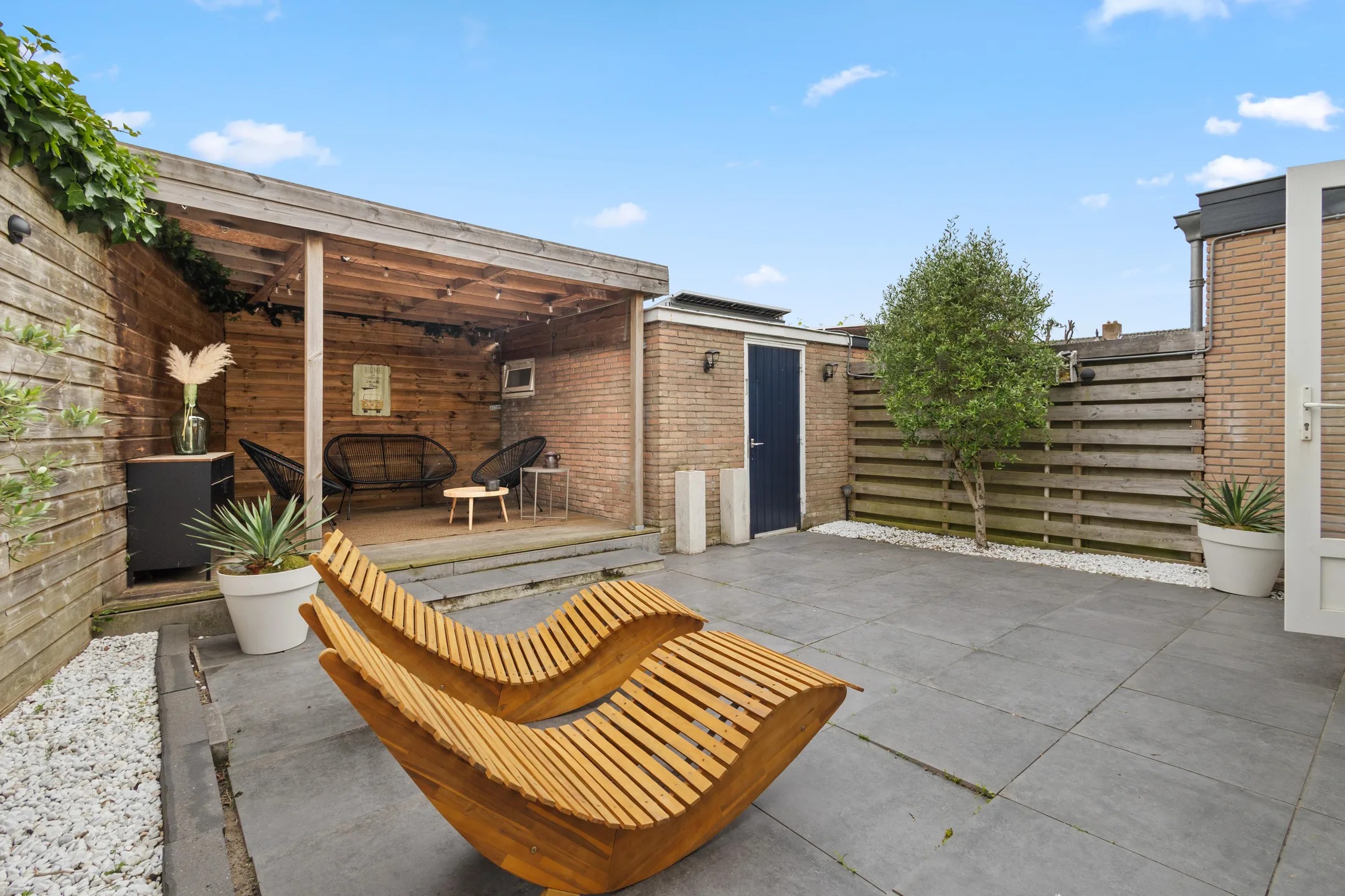 Hoekwoning Engelmanstraat 2 in Hoofddorp