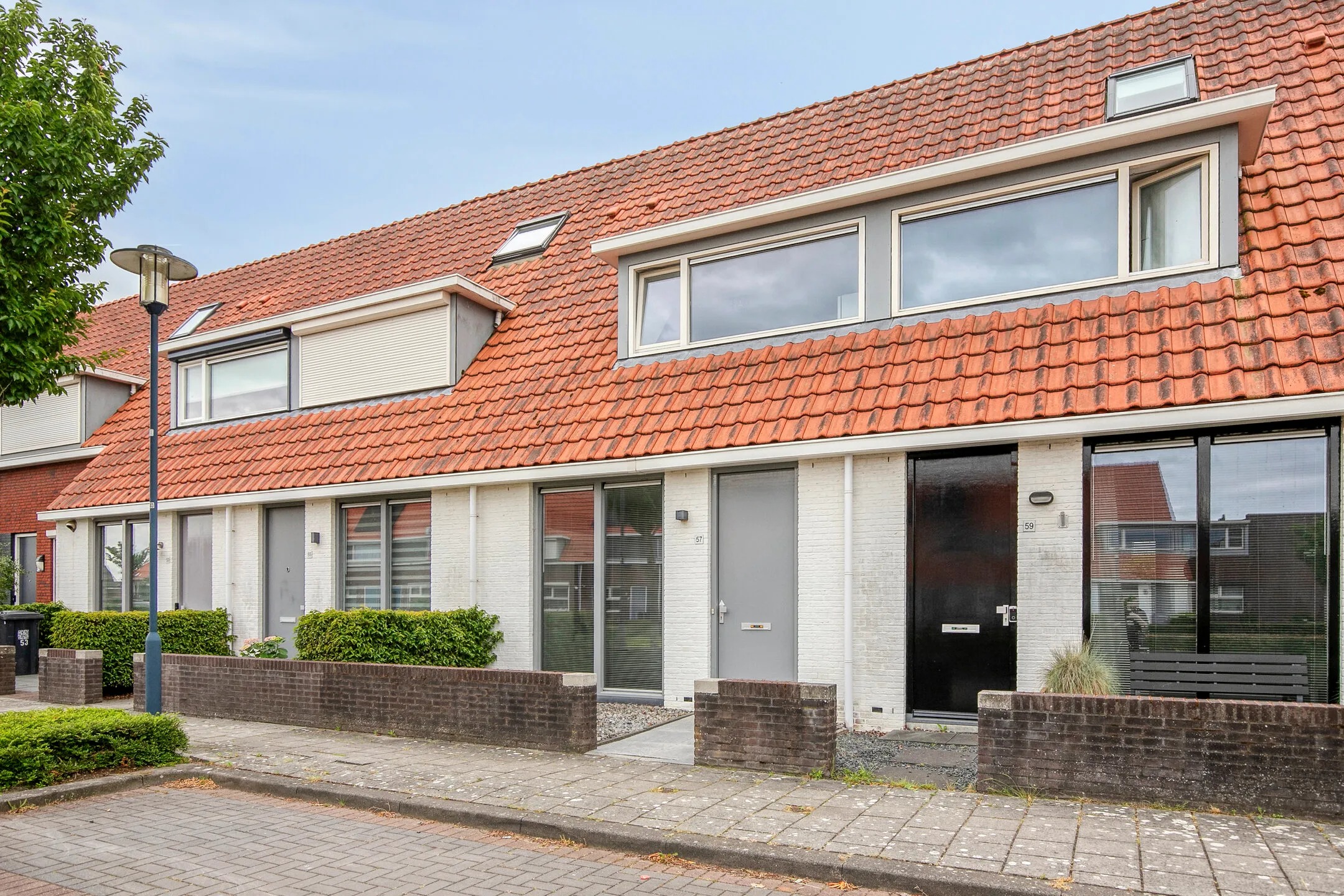 Tussenwoning John Lennonplein 57 in Middelburg