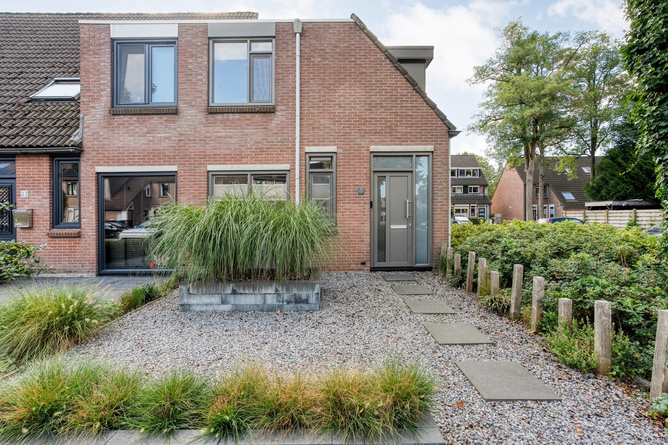Hoekwoning Harsseveldhoek 29 in Enschede