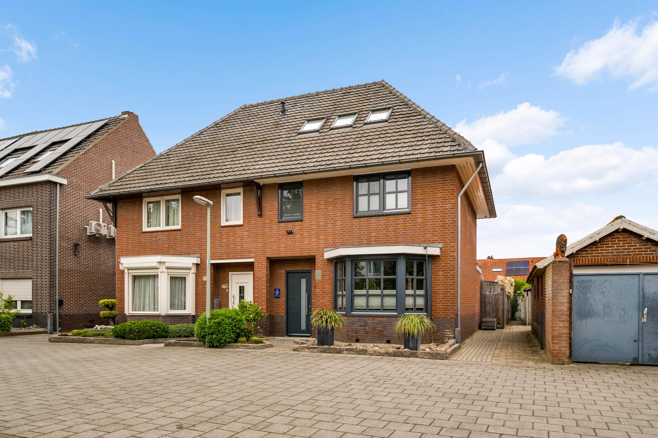 2-onder-1-kapwoning Bredeweg 111 in Roermond