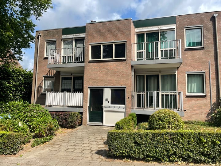 Portiekflat (appartement) Vijverlaan 13 in Brunssum
