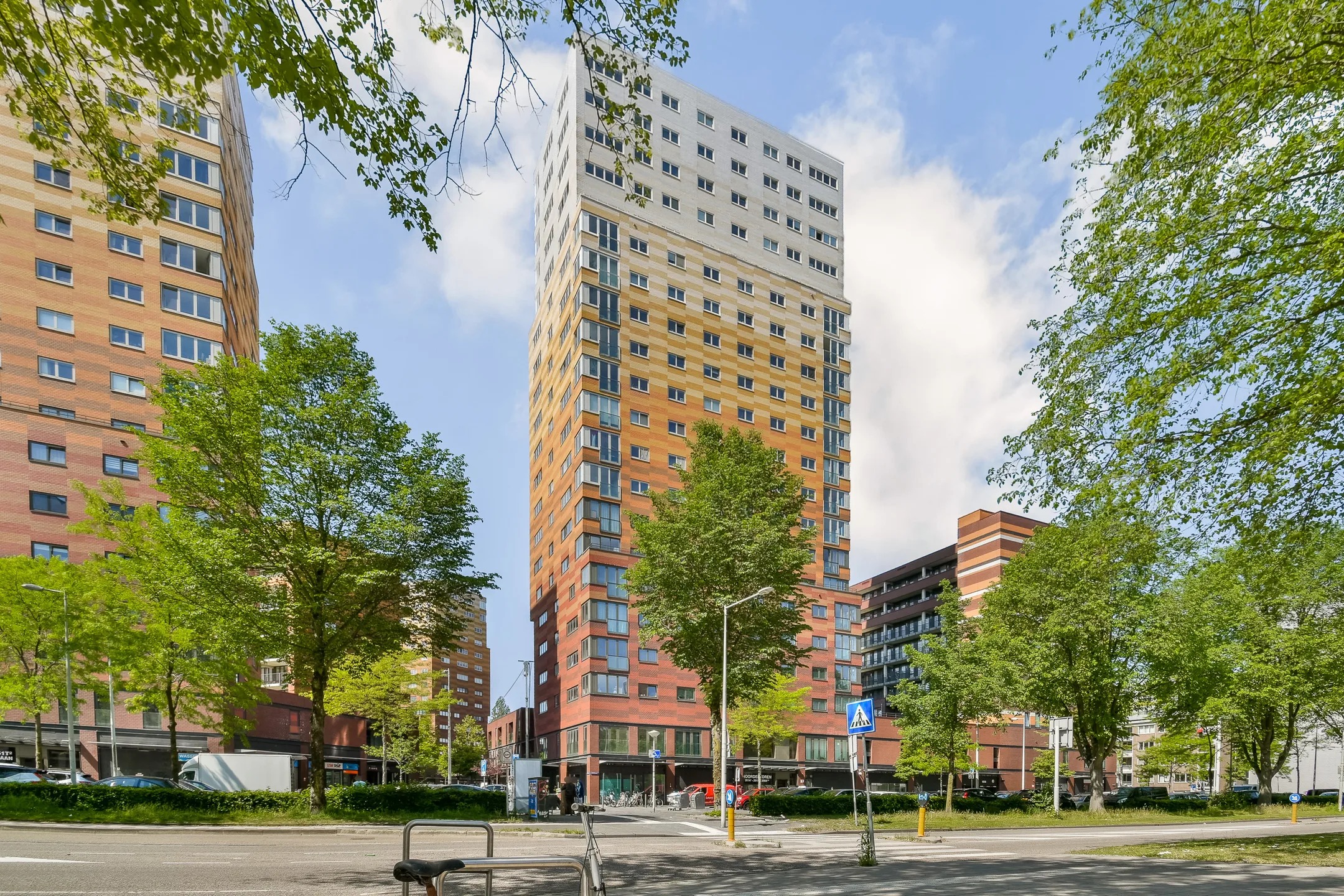 Portiekflat IJdoornlaan 261 W2 in Amsterdam
