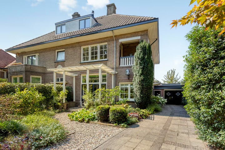 2-onder-1-kapwoning Tromplaan 13 in Velp