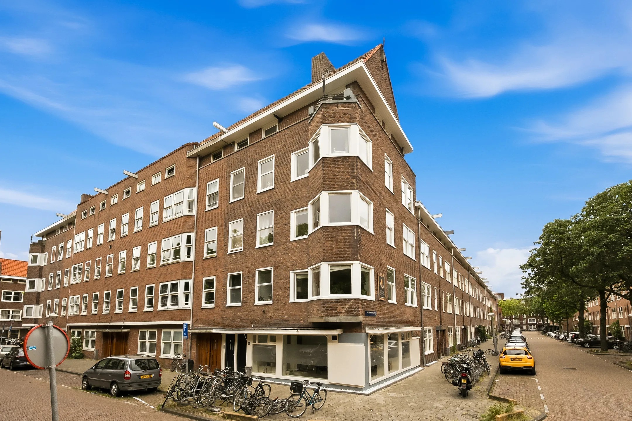 Benedenwoning Pieter van der Doesstraat 61 Amsterdam