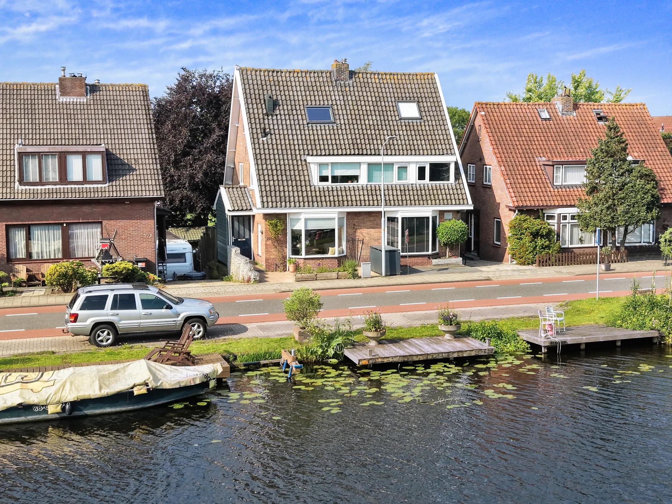 2-onder-1-kapwoning (dijkwoning) Akerdijk 270 in Badhoevedorp
