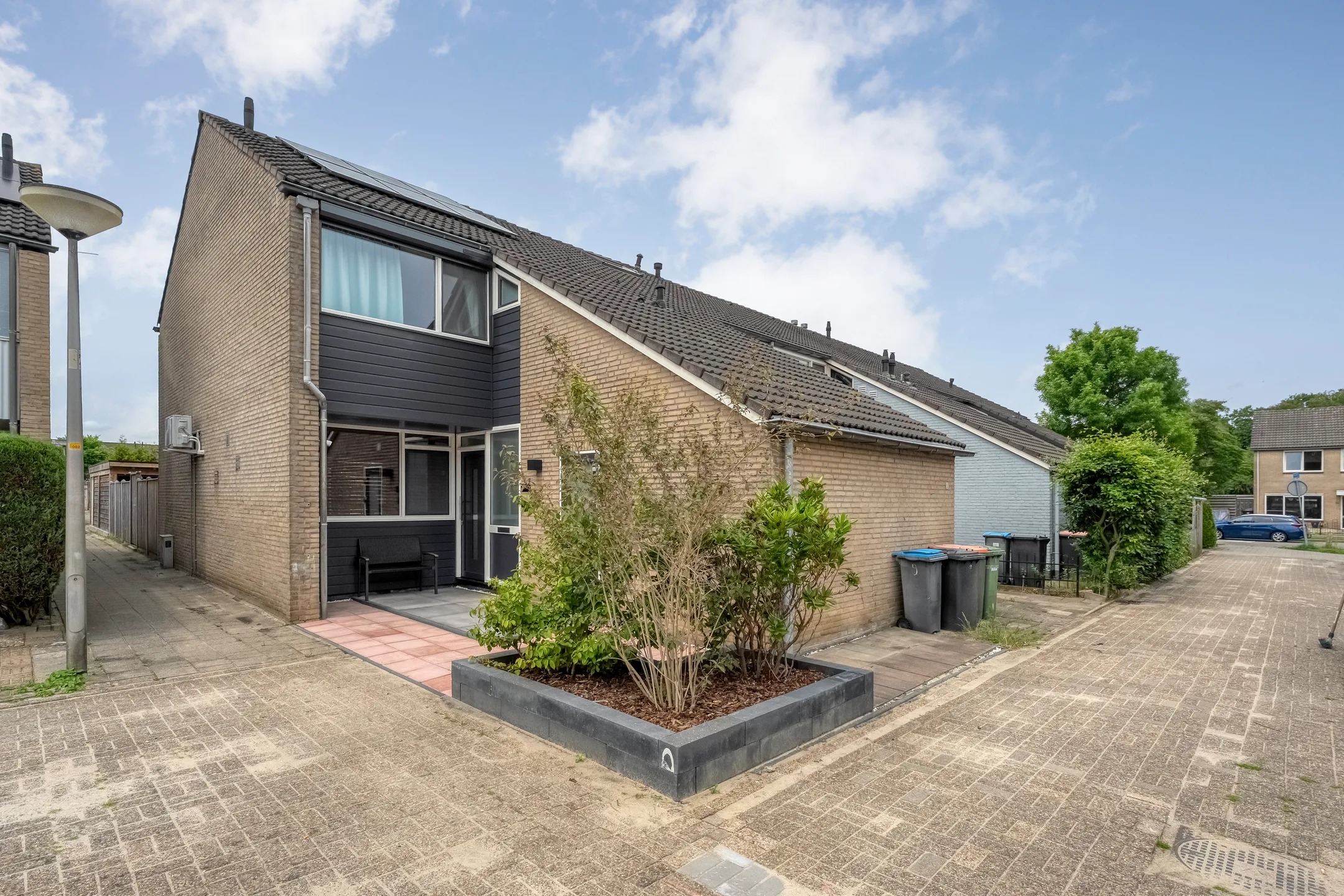 Hoekwoning Het Laar 11 in Almelo