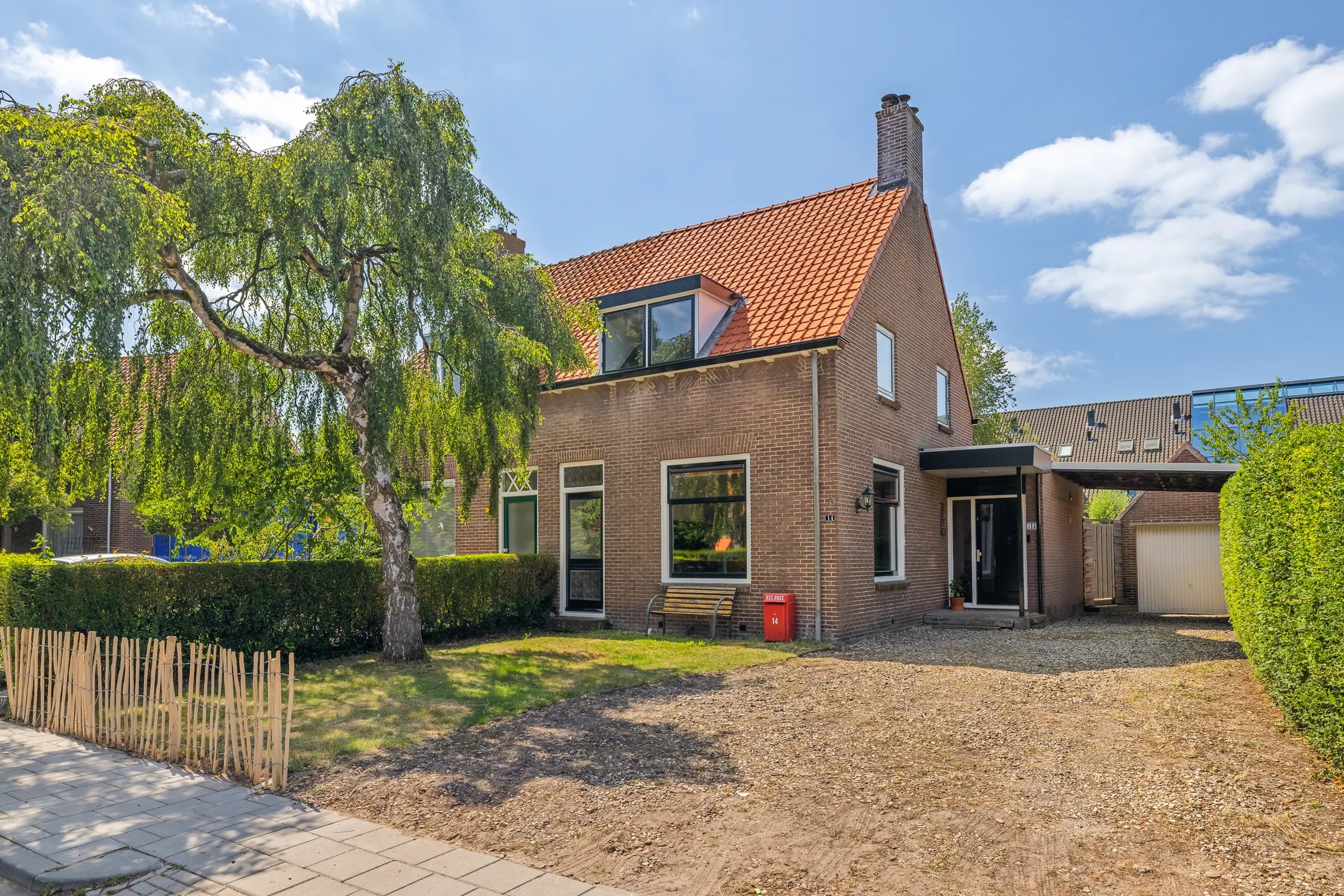 2-onder-1-kapwoning Dr. J.J.F. Steijlingweg 14 in Maartensdijk