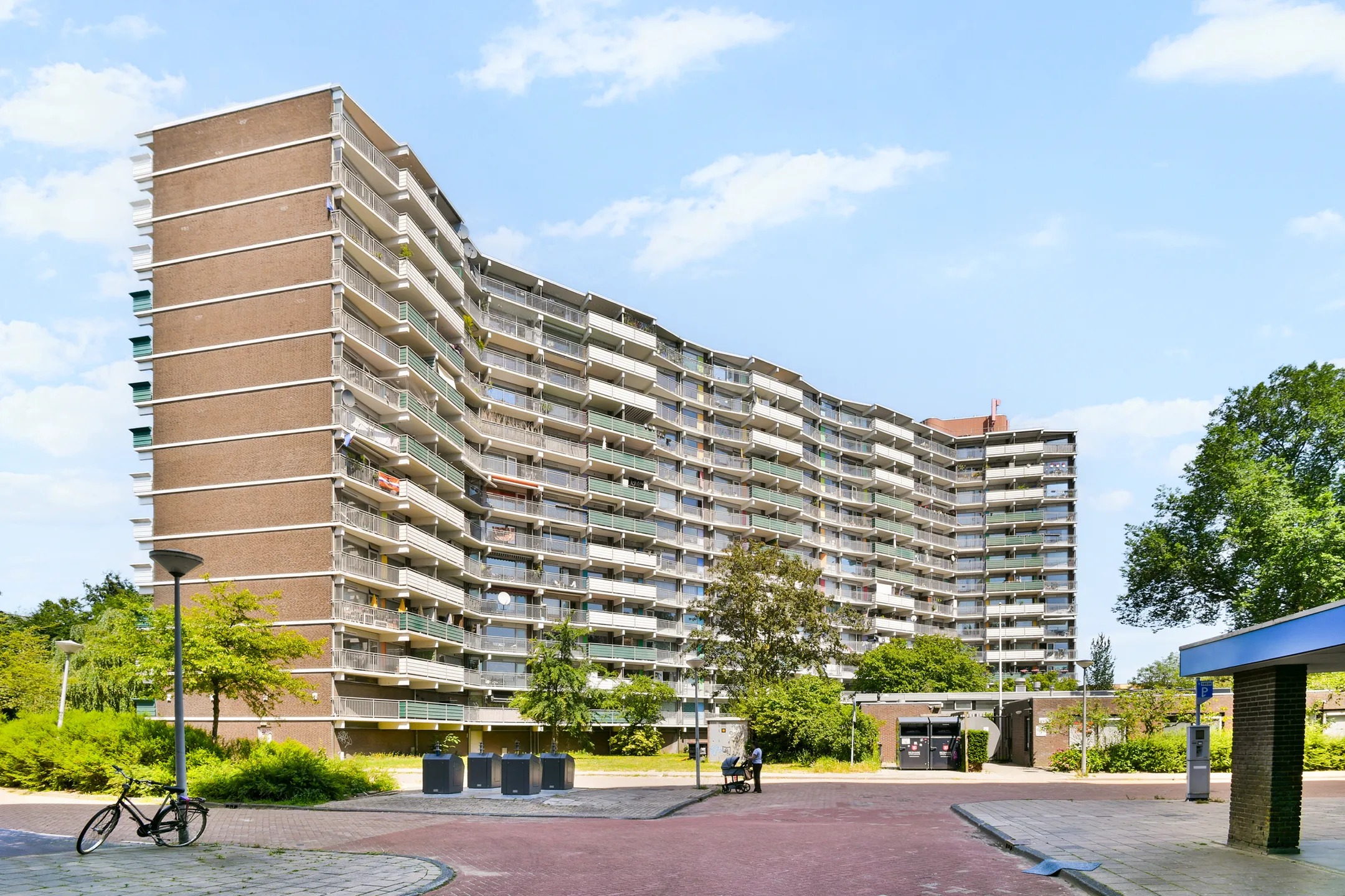 Galerijflat Loenermark 398 in Amsterdam
