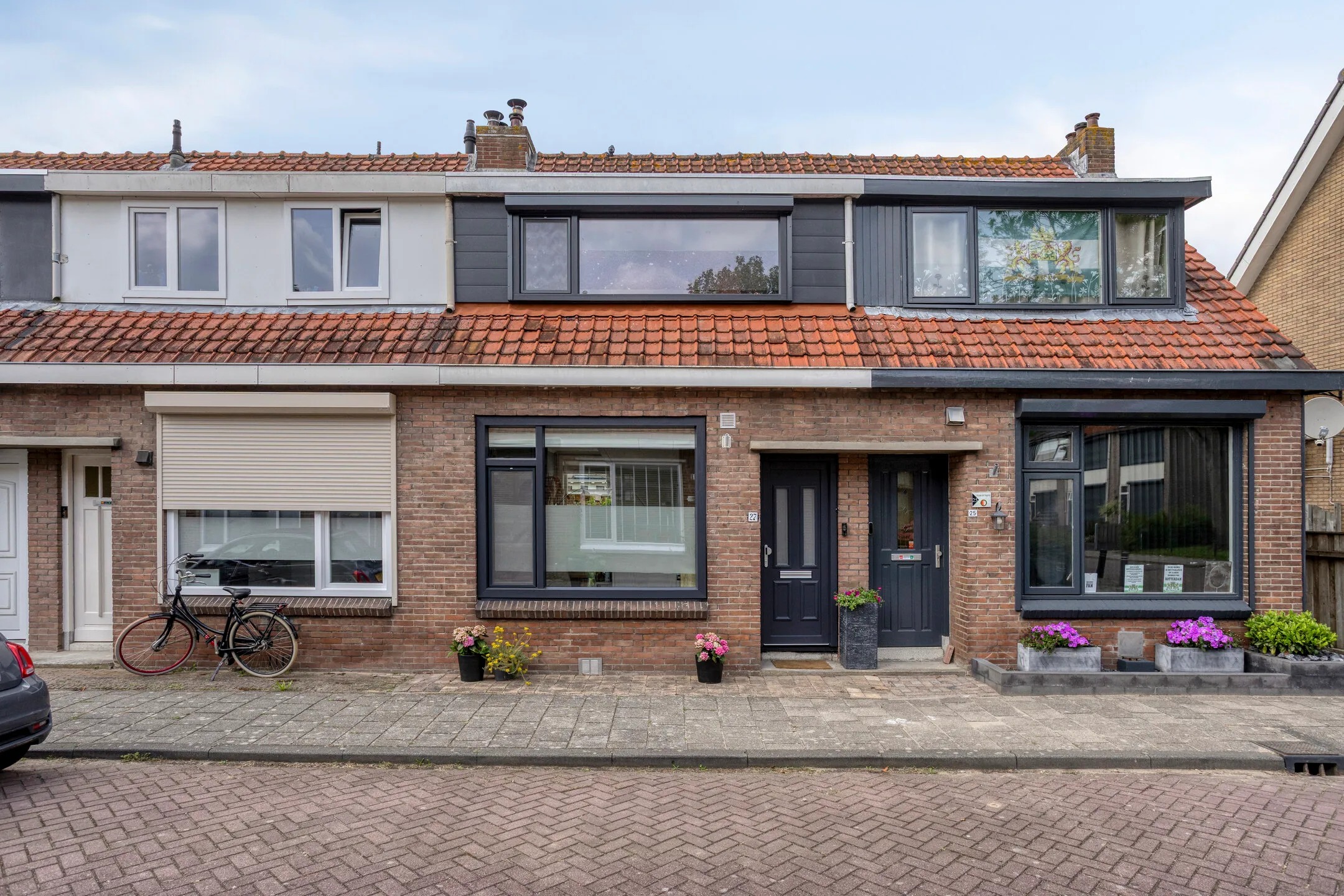 Tussenwoning Dwarsstraat 27 Puttershoek