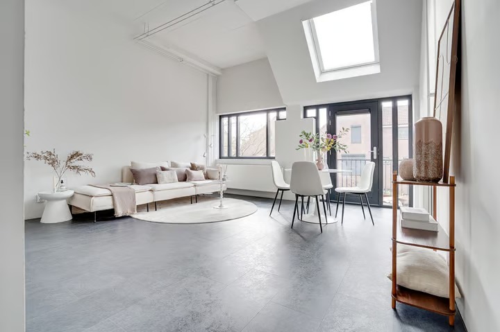 Portiekflat Huizermaatweg 302 p in Huizen