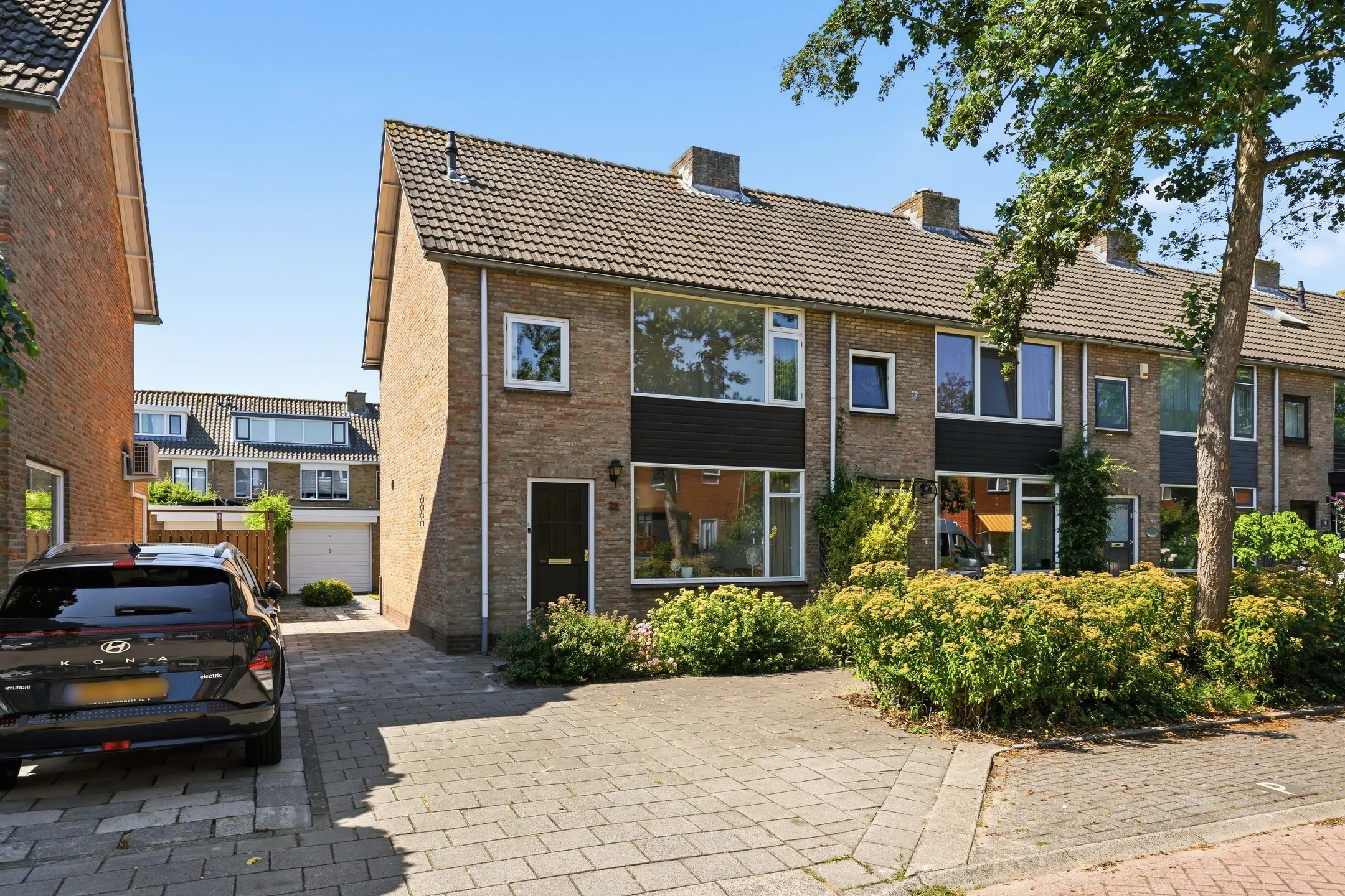 Hoekwoning Laurens Janszn Costerstraat 22 in Krommenie