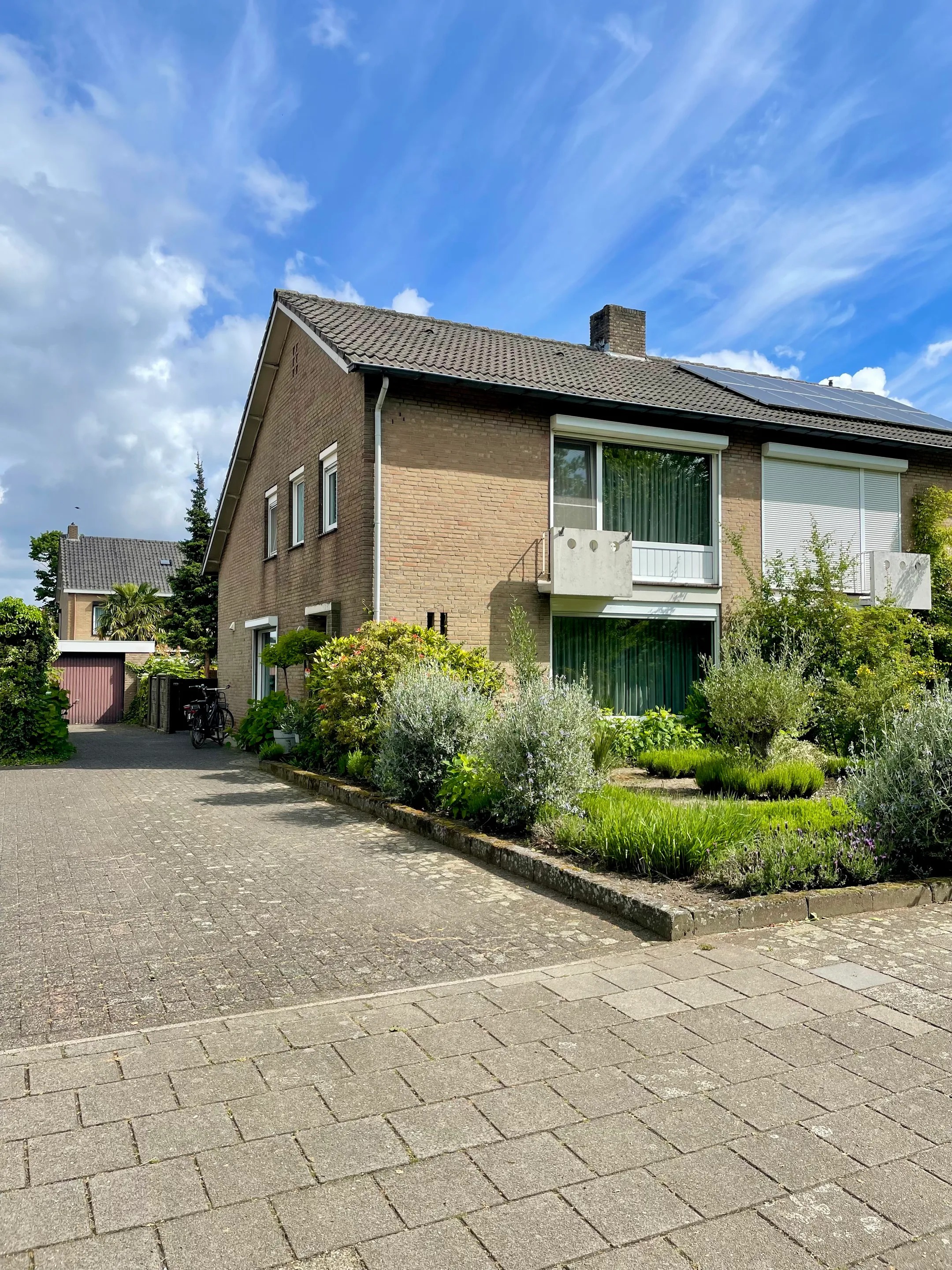 2-onder-1-kapwoning Burgemeester Gommansstraat 206 in Venlo