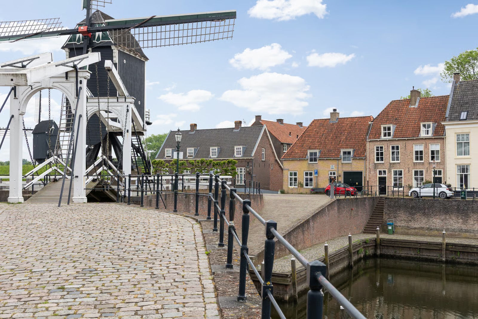 Tussenwoning Stadshaven 18 in Heusden