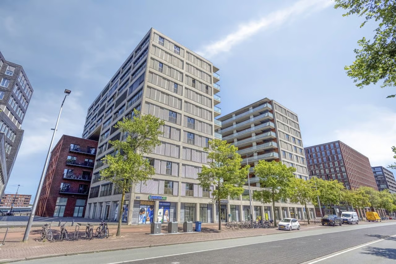 Galerijflat Purperhoedenveem 110 in Amsterdam