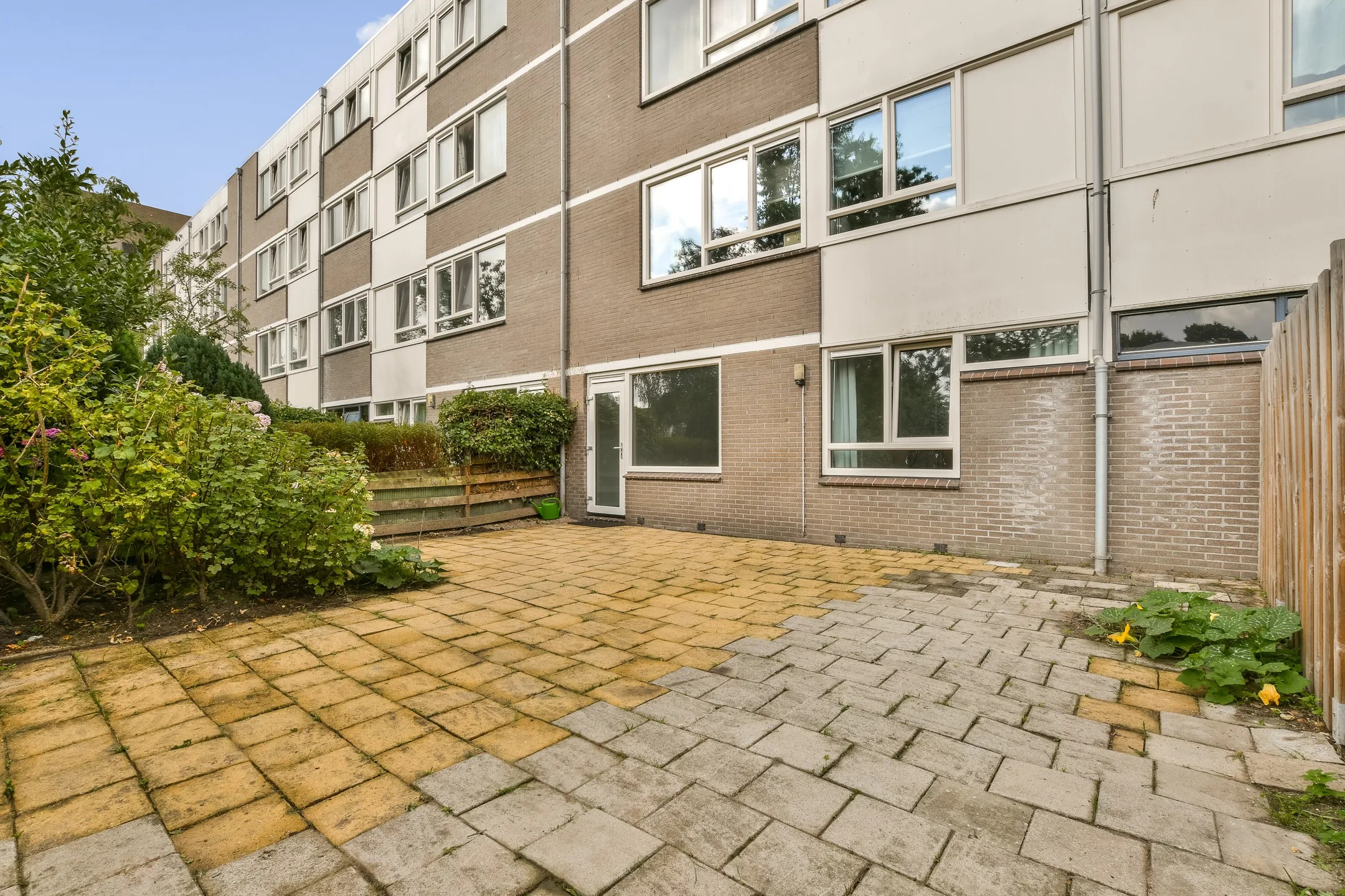 Benedenwoning Montfoorthof 149 in Amsterdam