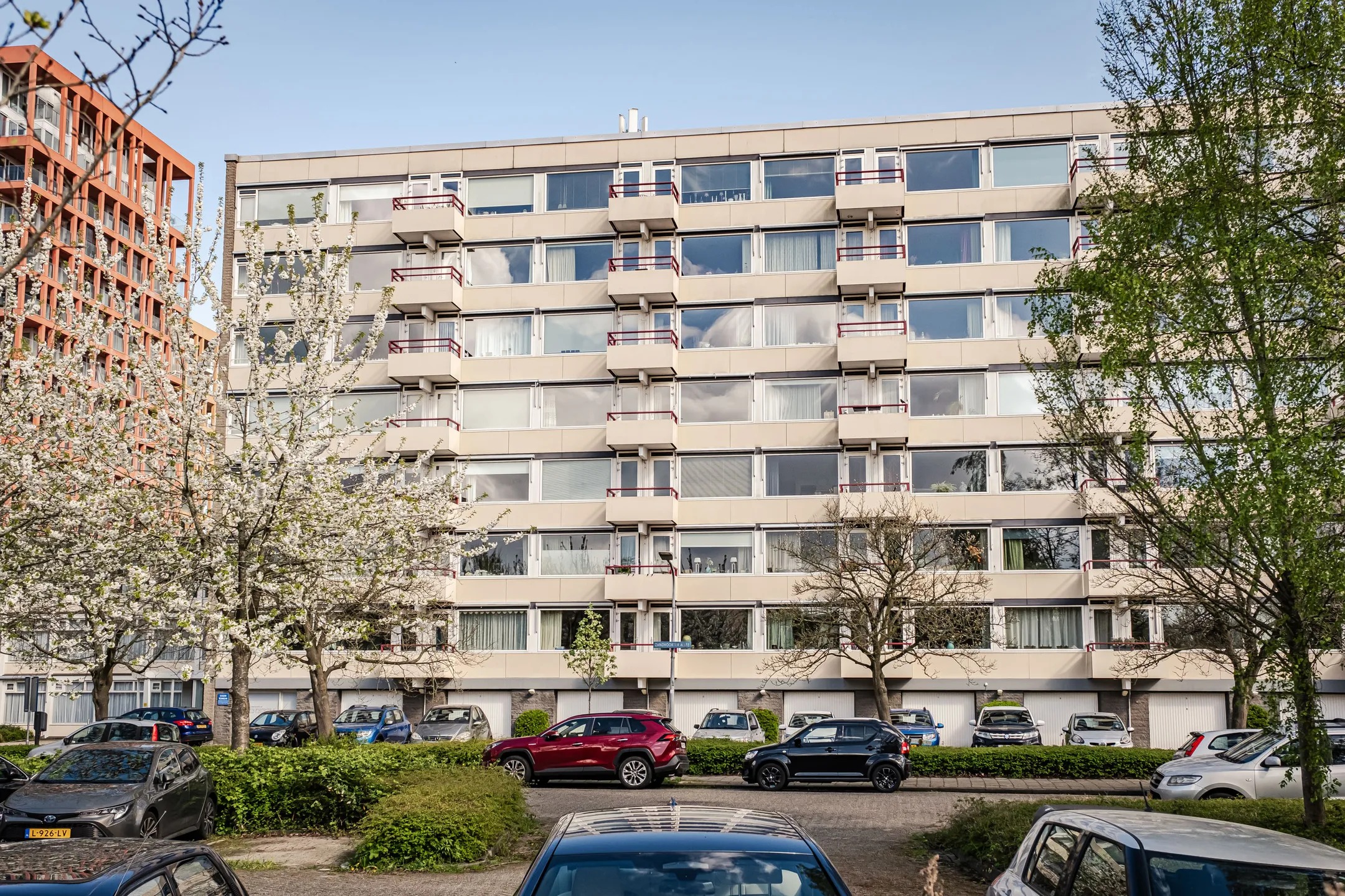 Portiekflat Zandvoorter Allee 120 in Haarlem