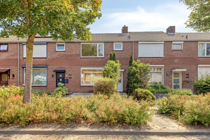 Tussenwoning van der Waalsstraat 41 in Terneuzen
