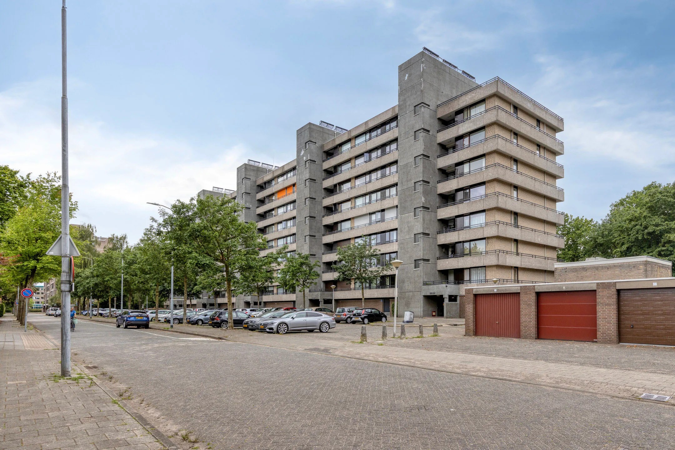 Portiekflat Amundsenlaan 111 in Eindhoven