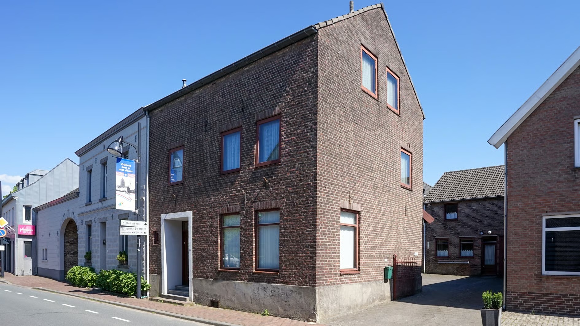 Halfvrijstaande woning Pastoor Brouwersstraat 10 in Margraten