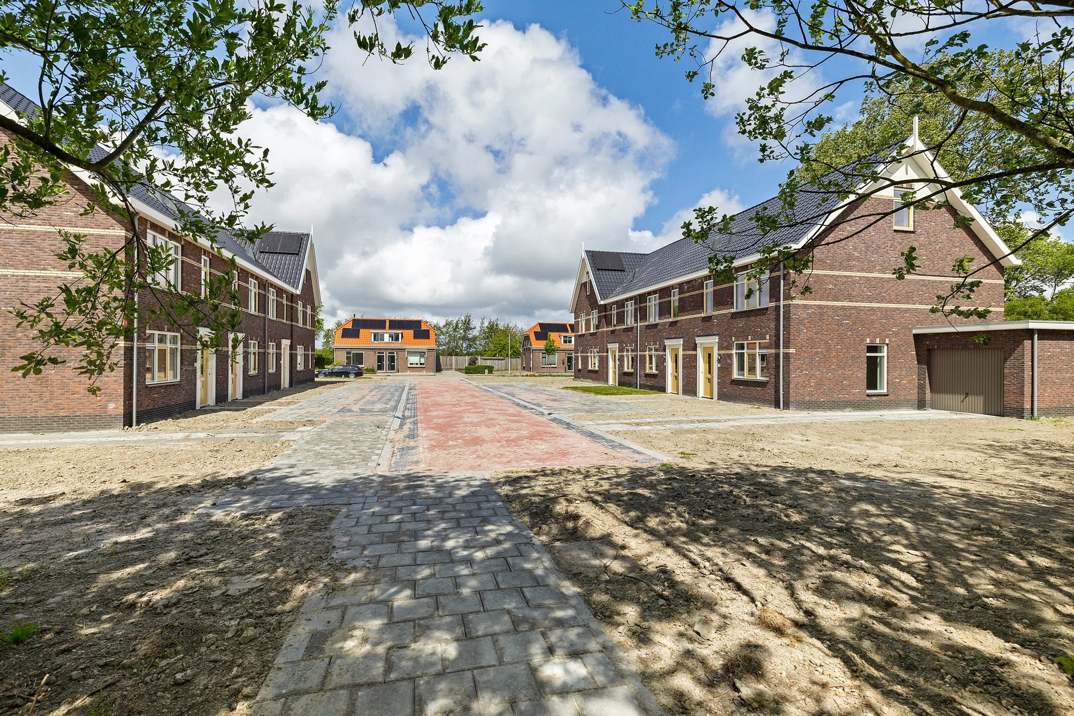 Tussenwoning van Wijngaardenstraat 82 in St.-Jacobiparochie