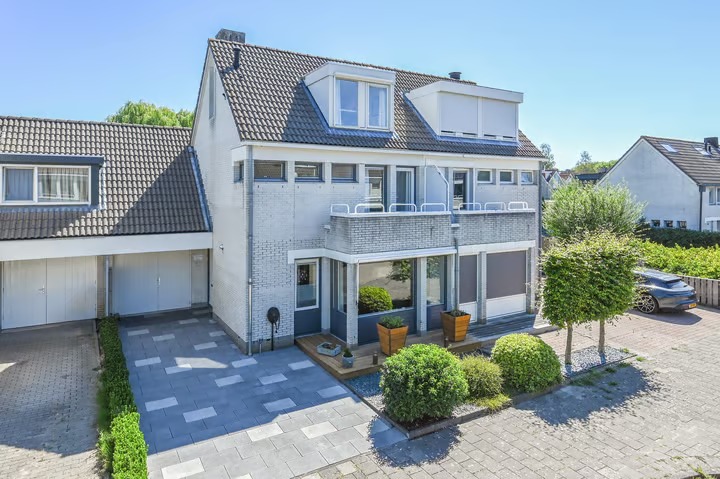 Geschakelde 2-onder-1-kapwoning Elbe 25 in Uithoorn