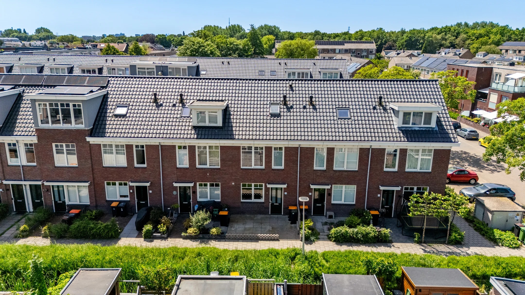 Tussenwoning Endepoellaan 83 in Warmond