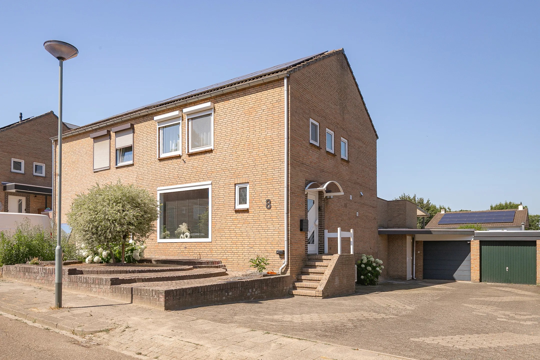 2-onder-1-kapwoning Vuursteenstraat 8 Gronsveld