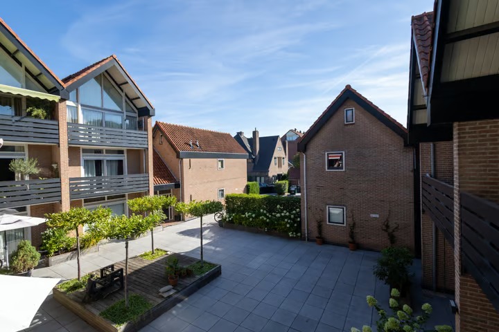 Galerijflat Cornelis Bakkerlaan 45 in Laren
