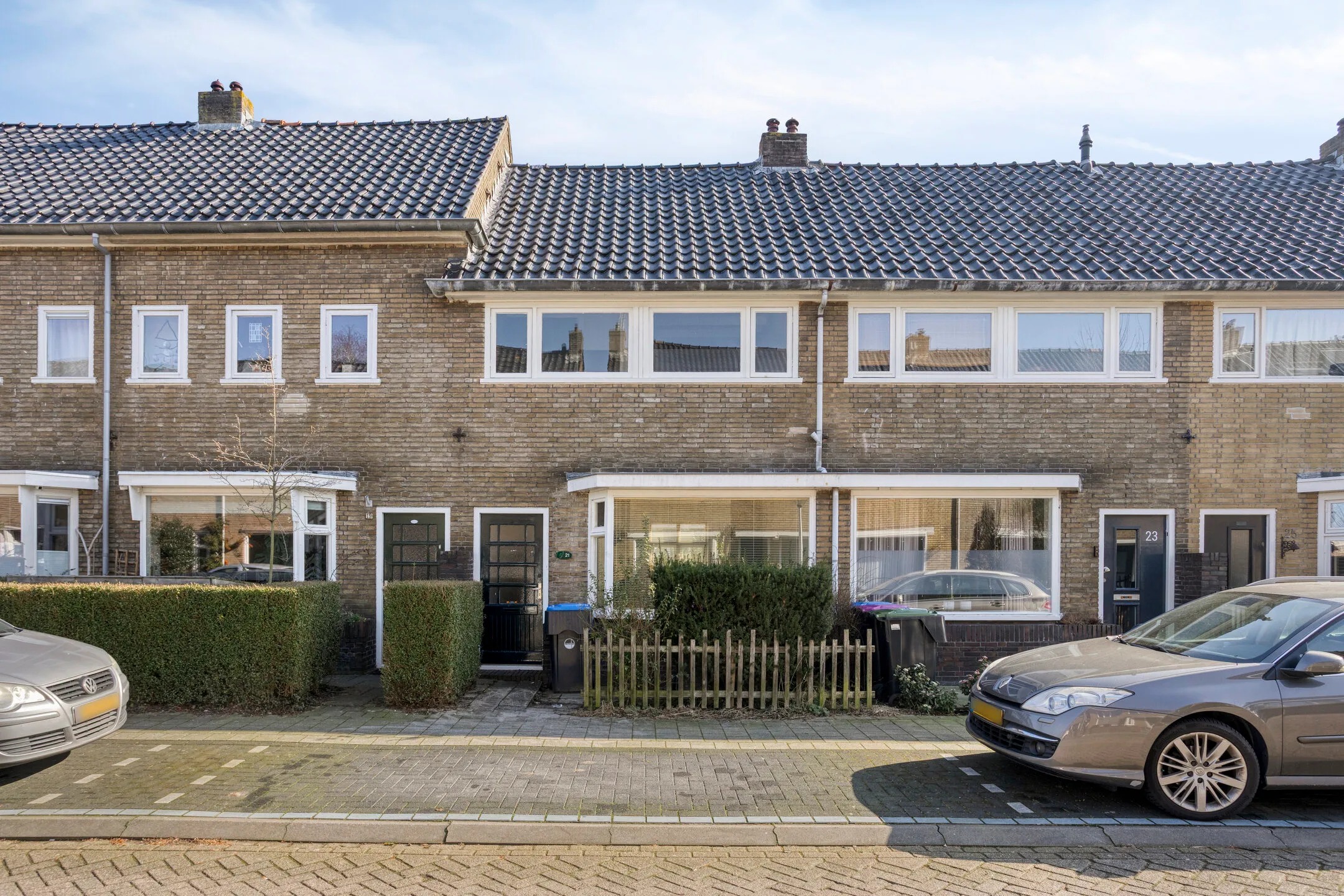 Tussenwoning van Cronenburchstraat 21 in Leeuwarden