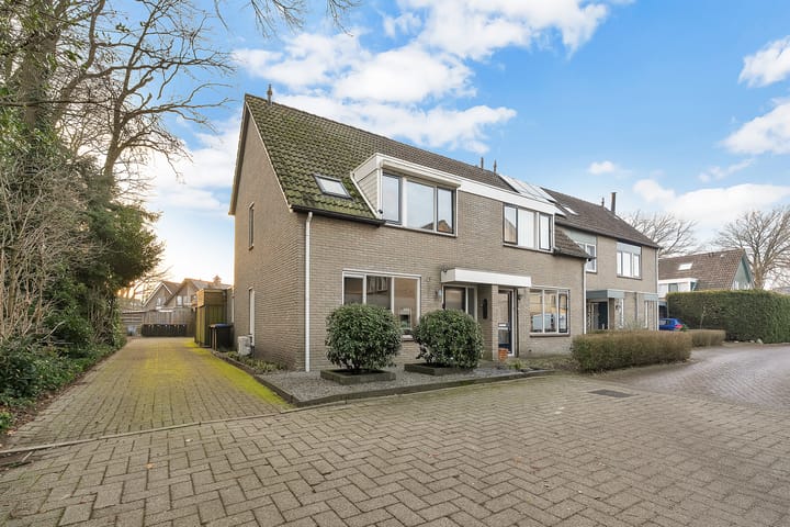 Hoekwoning Heemst 4 a in Nijverdal