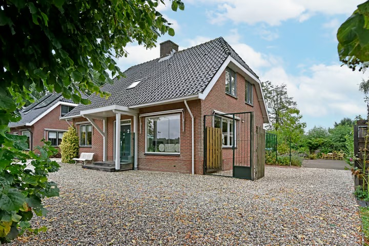 Halfvrijstaande woning Uitweg 2 in Woerdense Verlaat