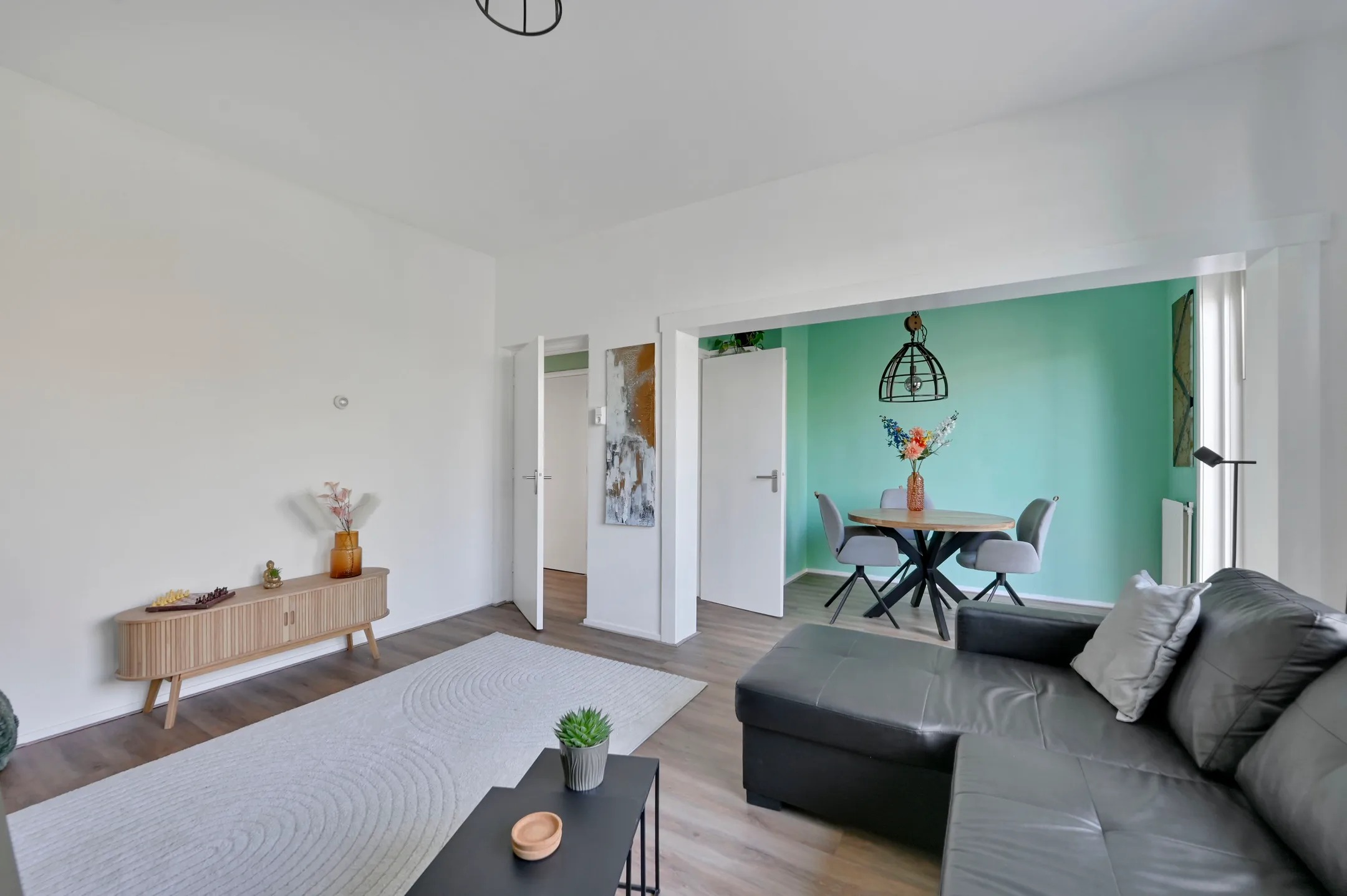 Portiekwoning Medemblikstraat 166 in Den Haag