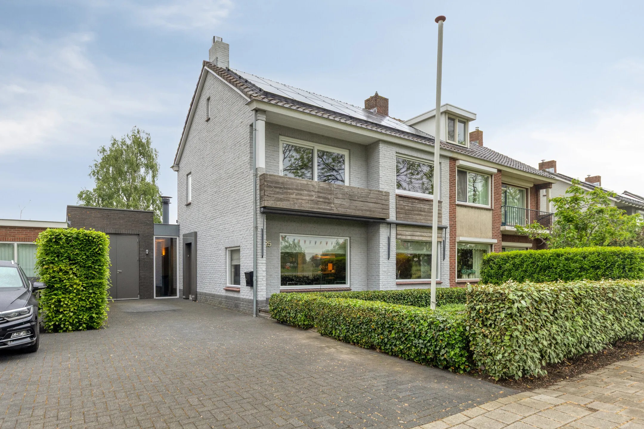 2-onder-1-kapwoning Koningin Wilhelminastraat 25 in Kloetinge