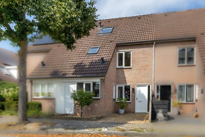 Tussenwoning Oosteres 27 in Almelo