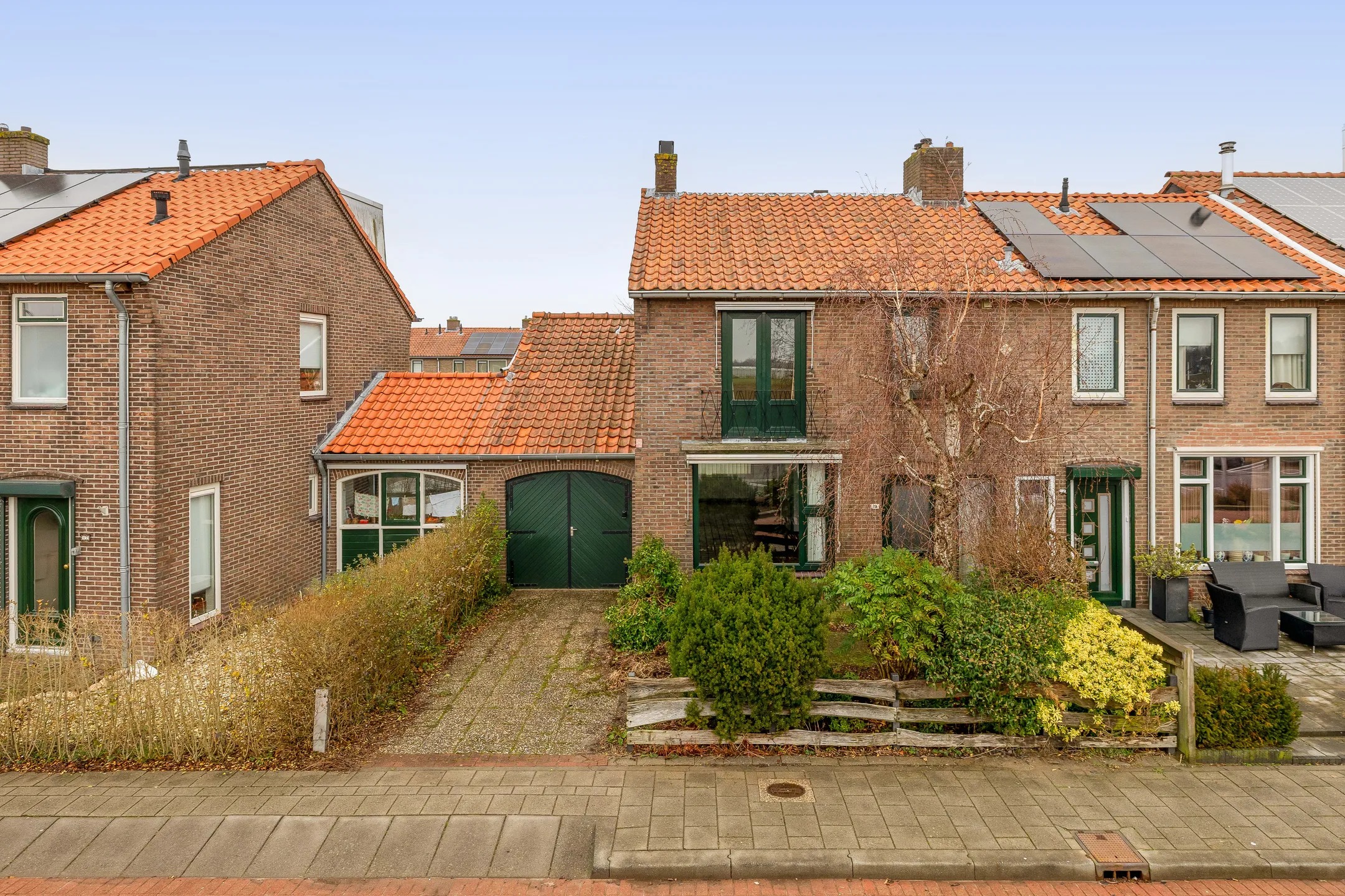 Geschakelde woning Waalstraat 19 in Rhoon