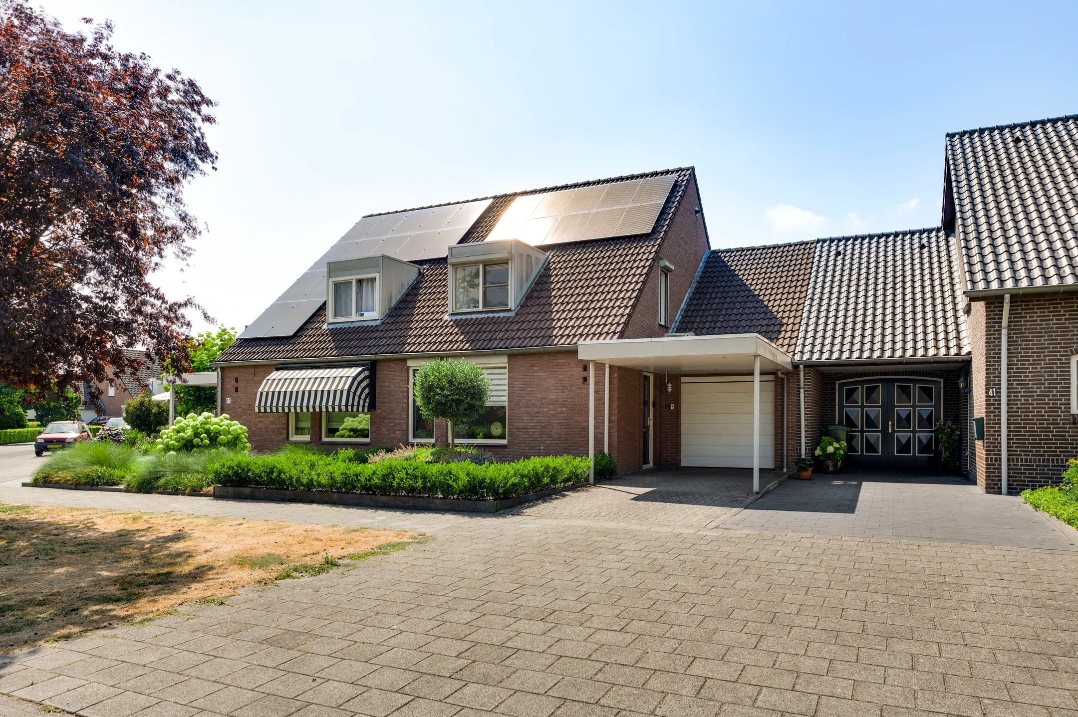 2-onder-1-kapwoning Meeuwenstraat 39 in Ospel