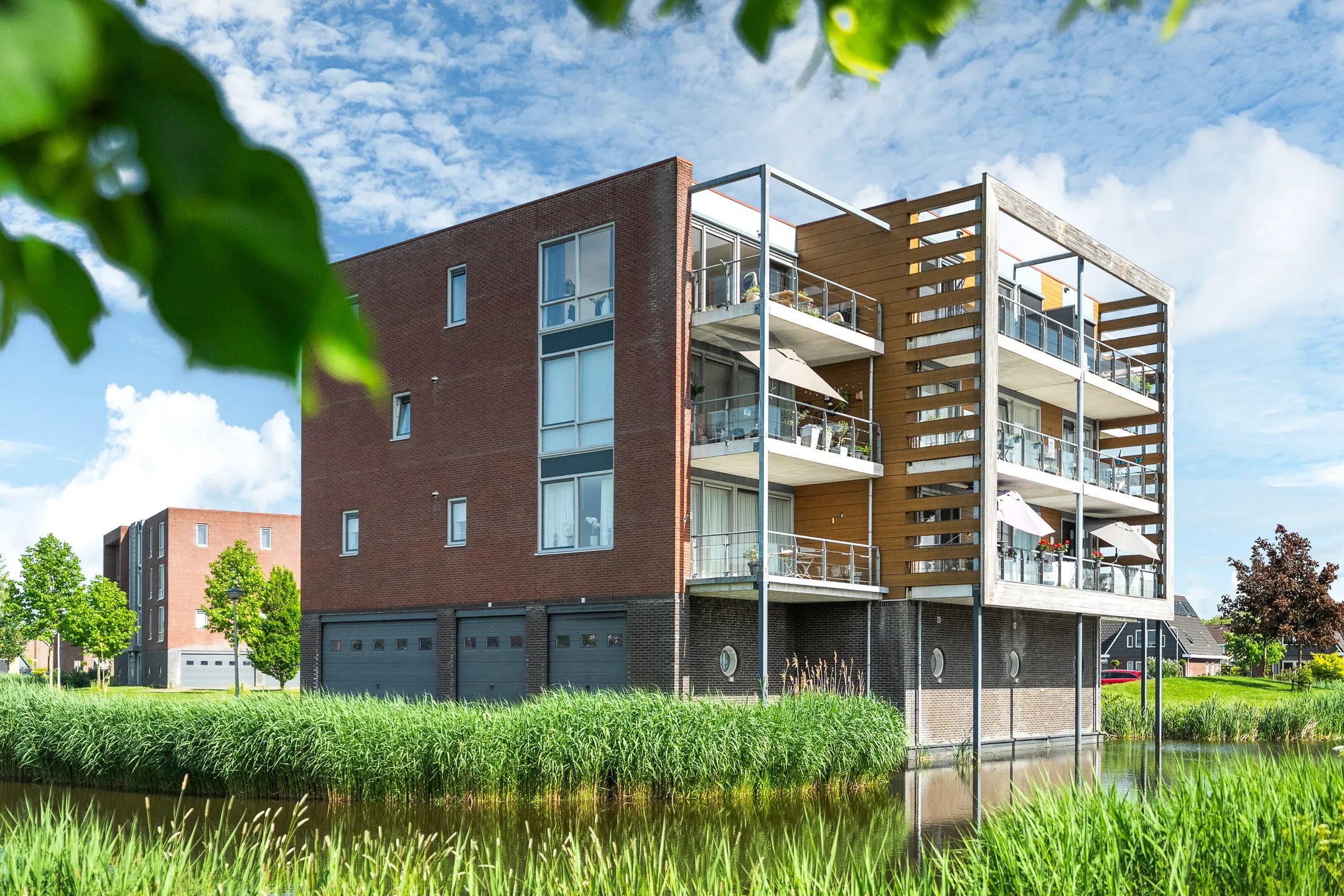 Penthouse Mr. Pieter Jelles Troelstrawei 64 in Grou
