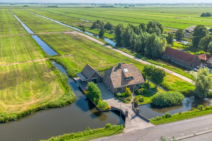 Vrijstaande woning Hoofdweg 102 in Zegveld