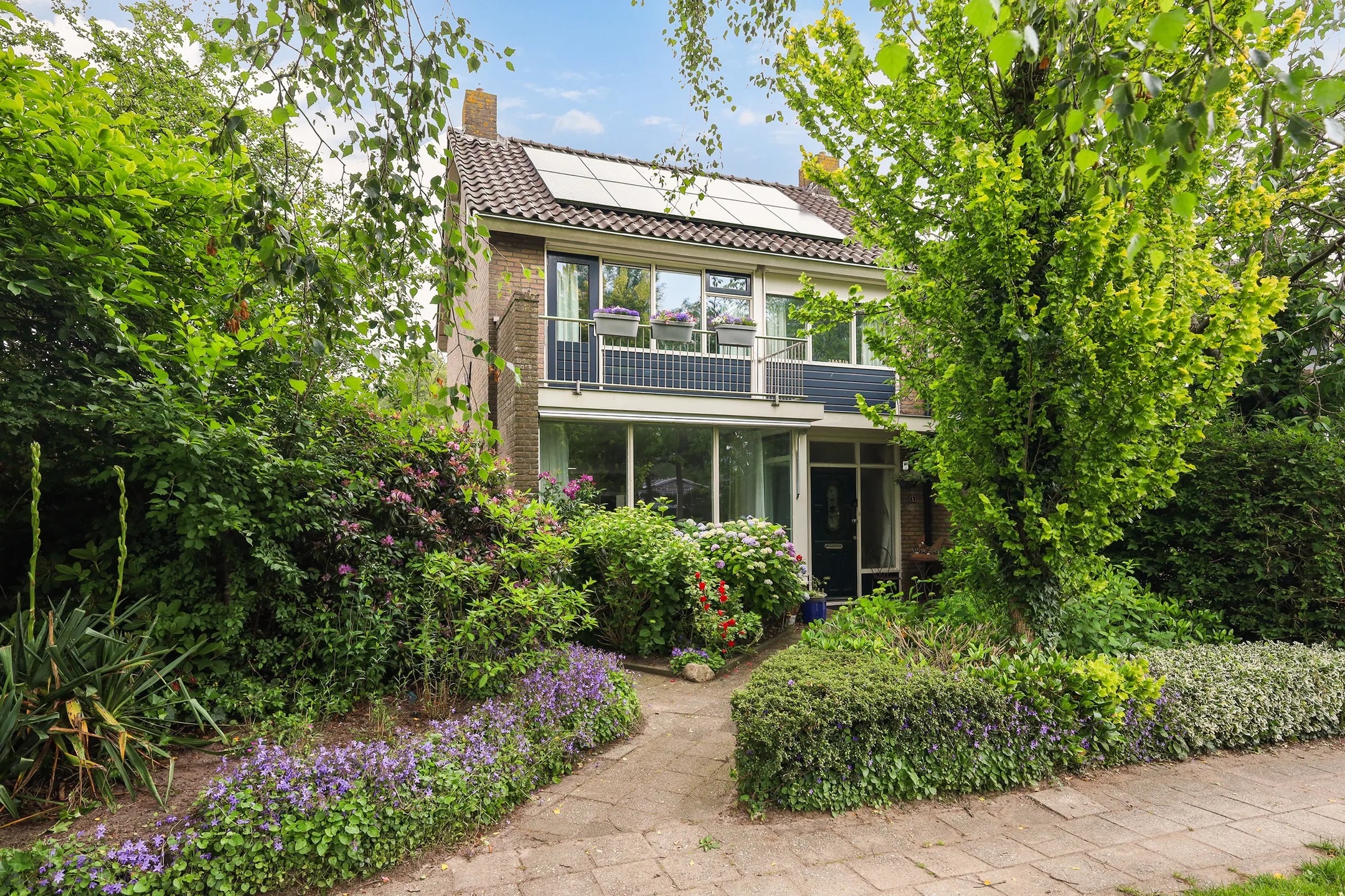 Hoekwoning Douwetille 8 in Hurdegaryp