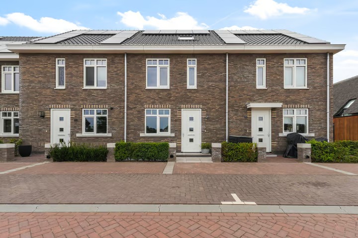 Tussenwoning Ooievaar 51 in Esch
