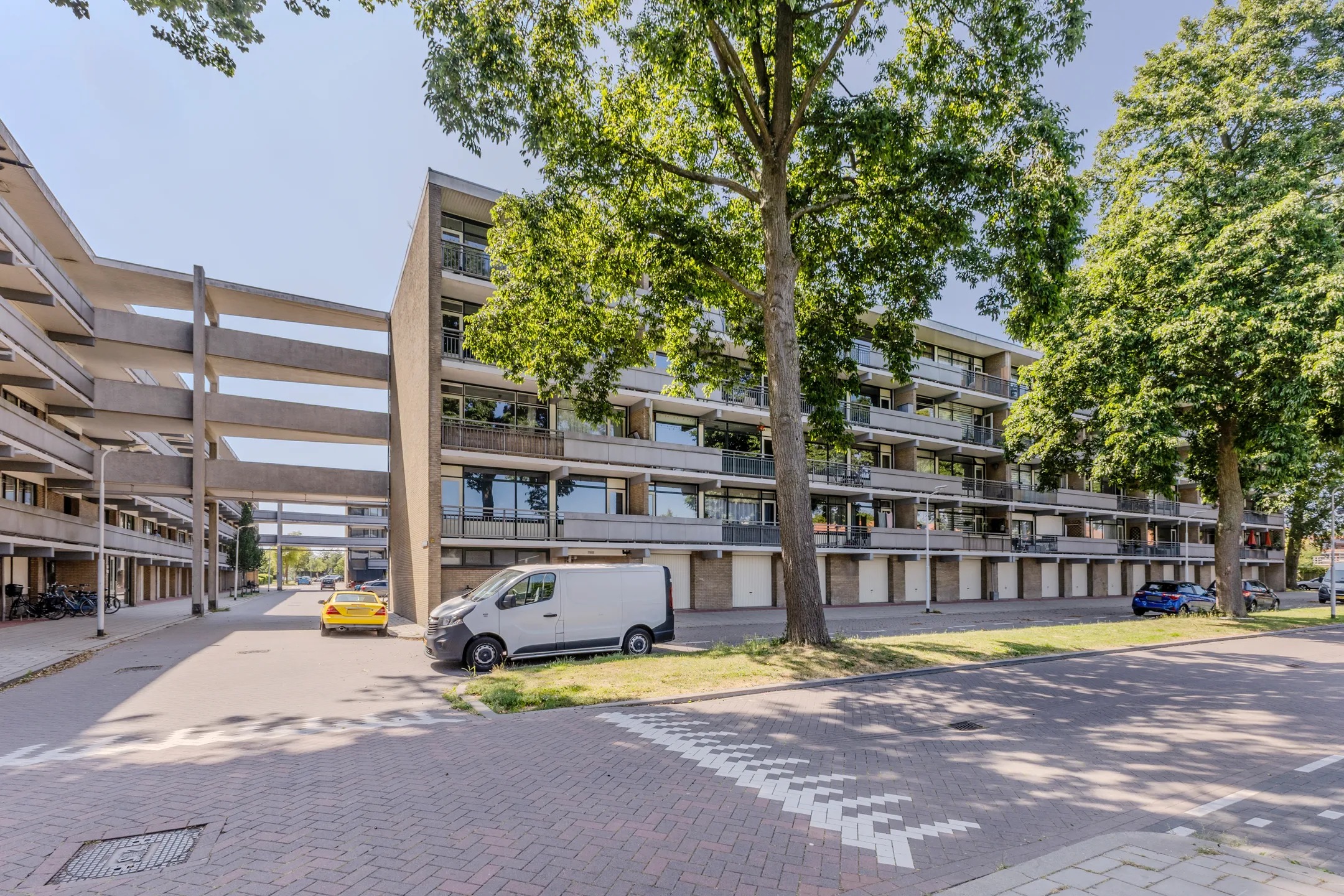 Galerijflat Claude Monetstraat 37 in Zaandam