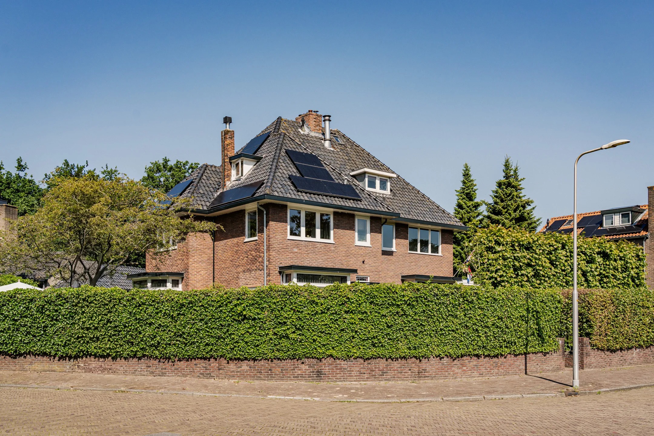 Halfvrijstaande woning Willem de Zwijgerlaan 16 in Santpoort-Zuid