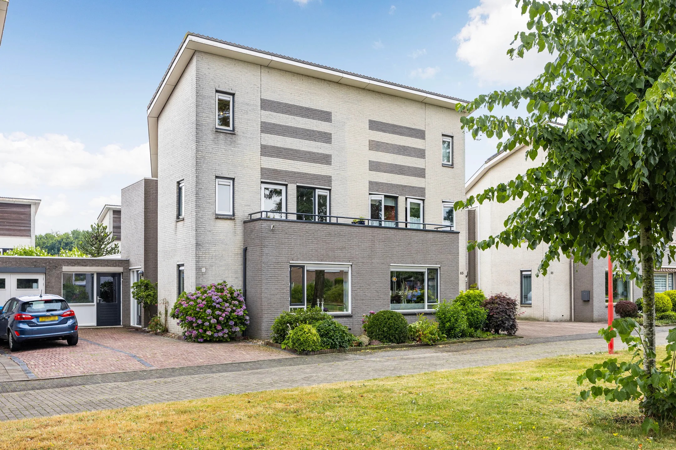 2-onder-1-kapwoning Sparrendaal 61 in Enschede