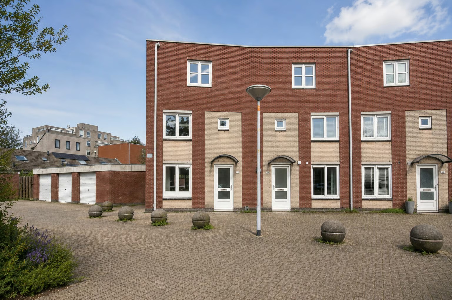 Hoekwoning Etty Hillesumplantsoen 37 in Hoofddorp
