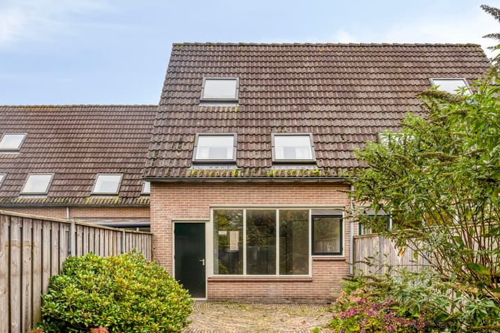 Geschakelde woning Robert Stolzstraat 79 in Hengelo