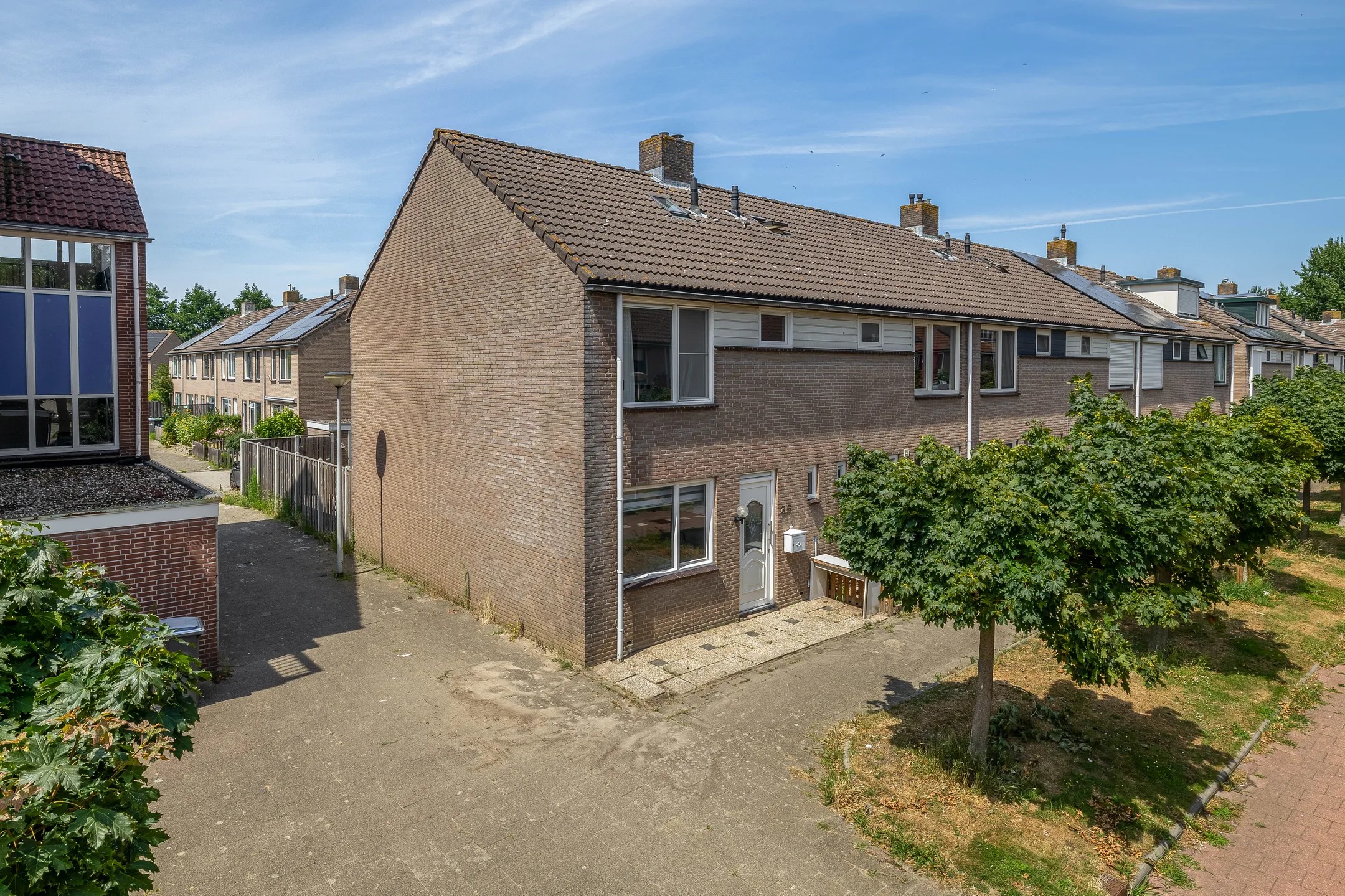Hoekwoning Komeet 36 in Hellevoetsluis