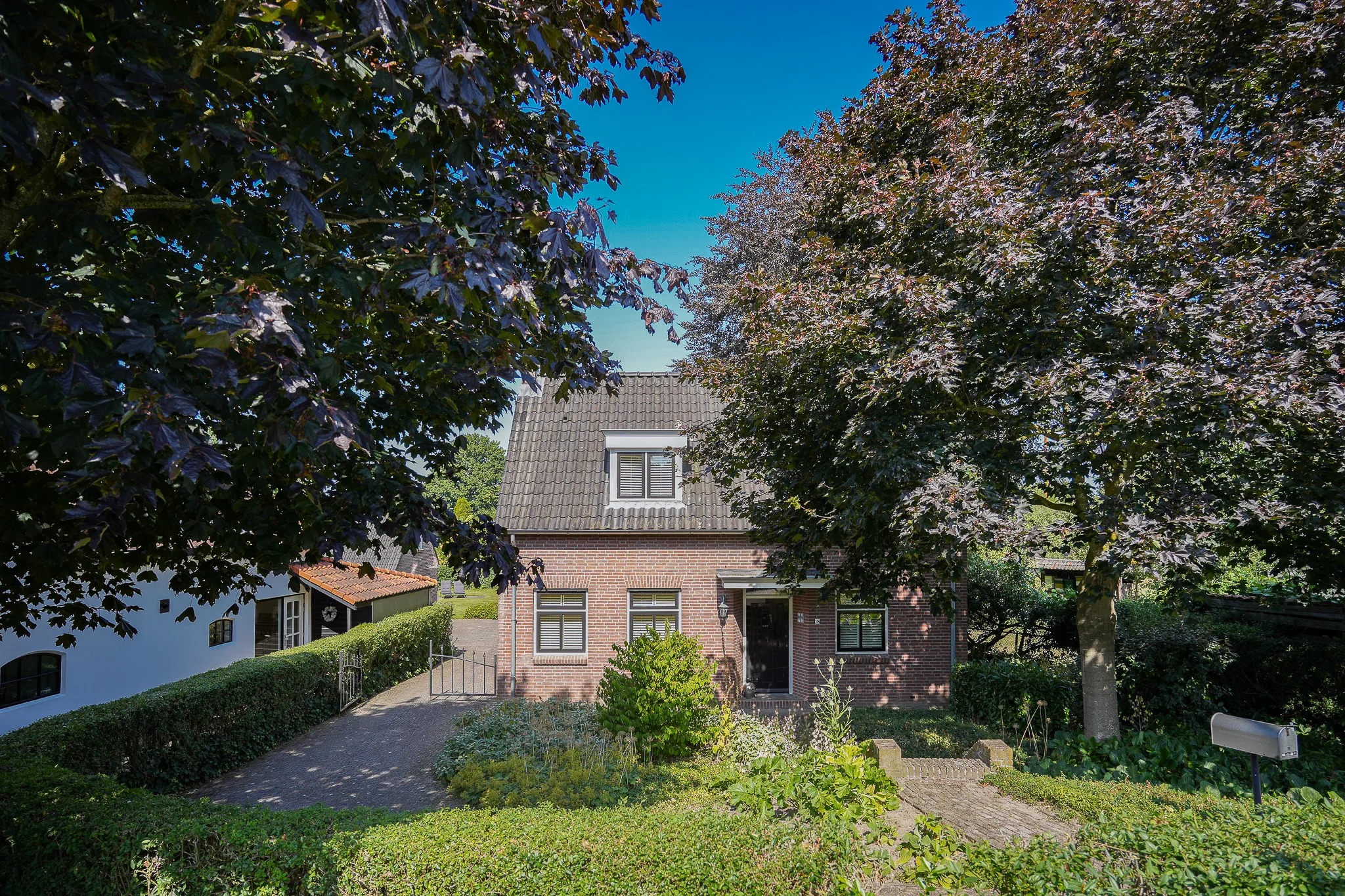 Vrijstaande woning (dijkwoning) Hintham 18 in Kerkdriel