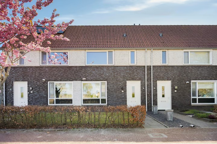Tussenwoning Klein Weulink 16 in Broekland
