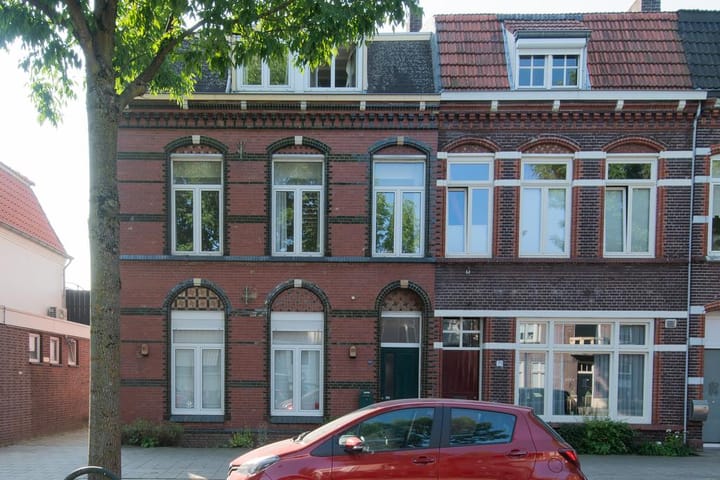 Halfvrijstaande woning Antoniuslaan 69 in Venlo